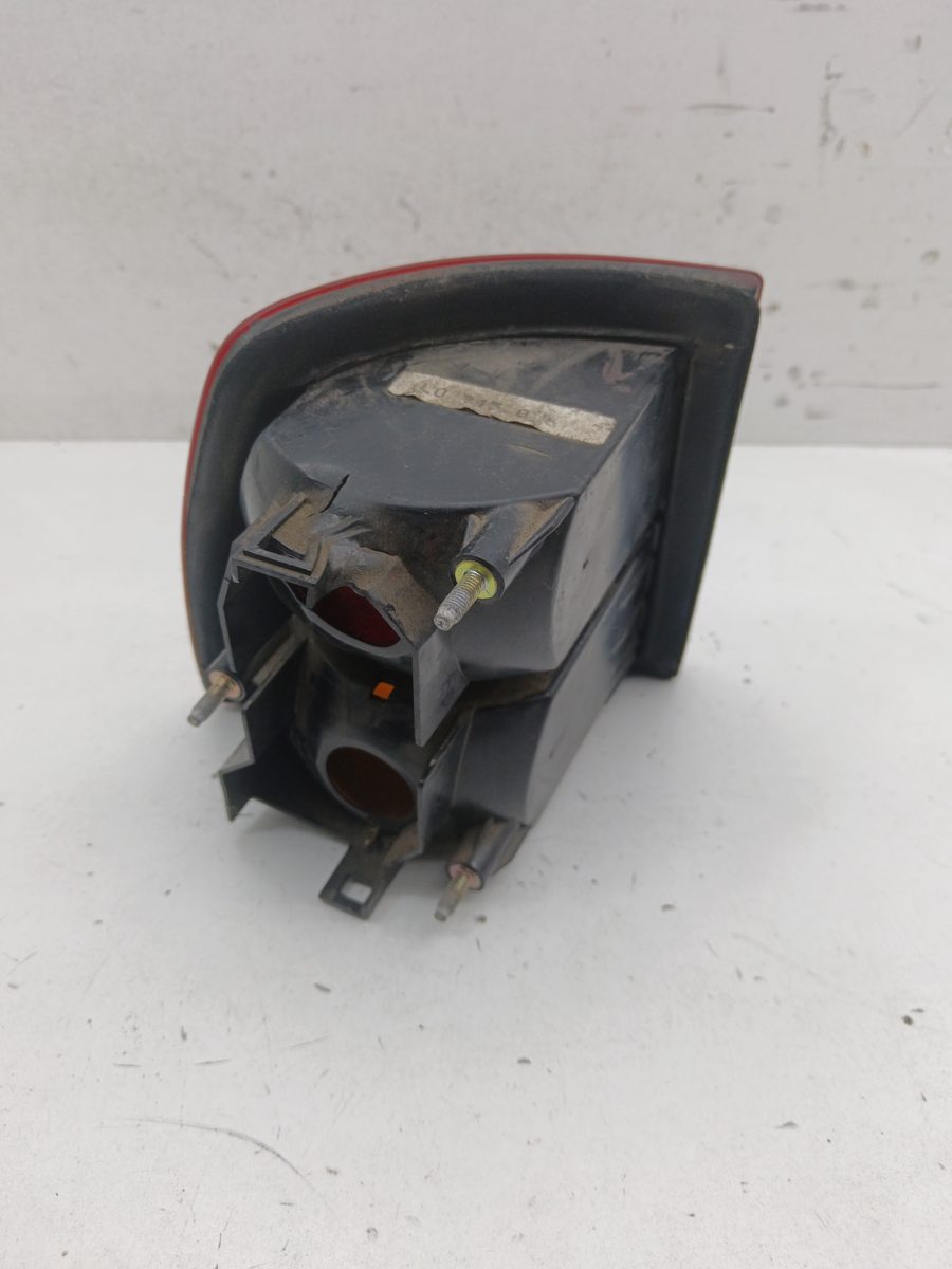 Farol Trasero Derecho Exterior SEAT Toledo (1L) 1991-1999 Base 1LO945096