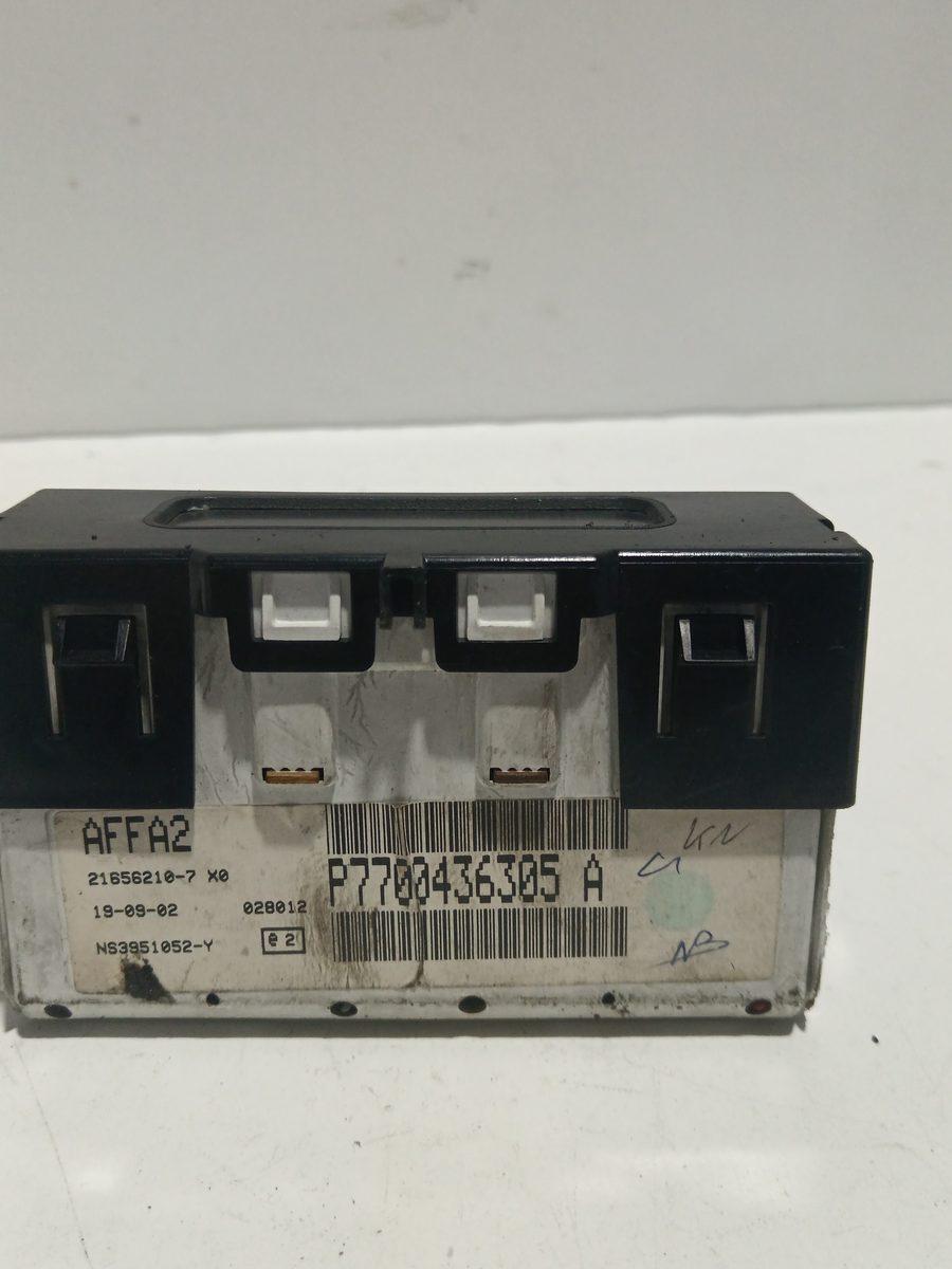 Reloj Digital Renault Kangoo (F/KC0) 1997-2005 Authentique 7370