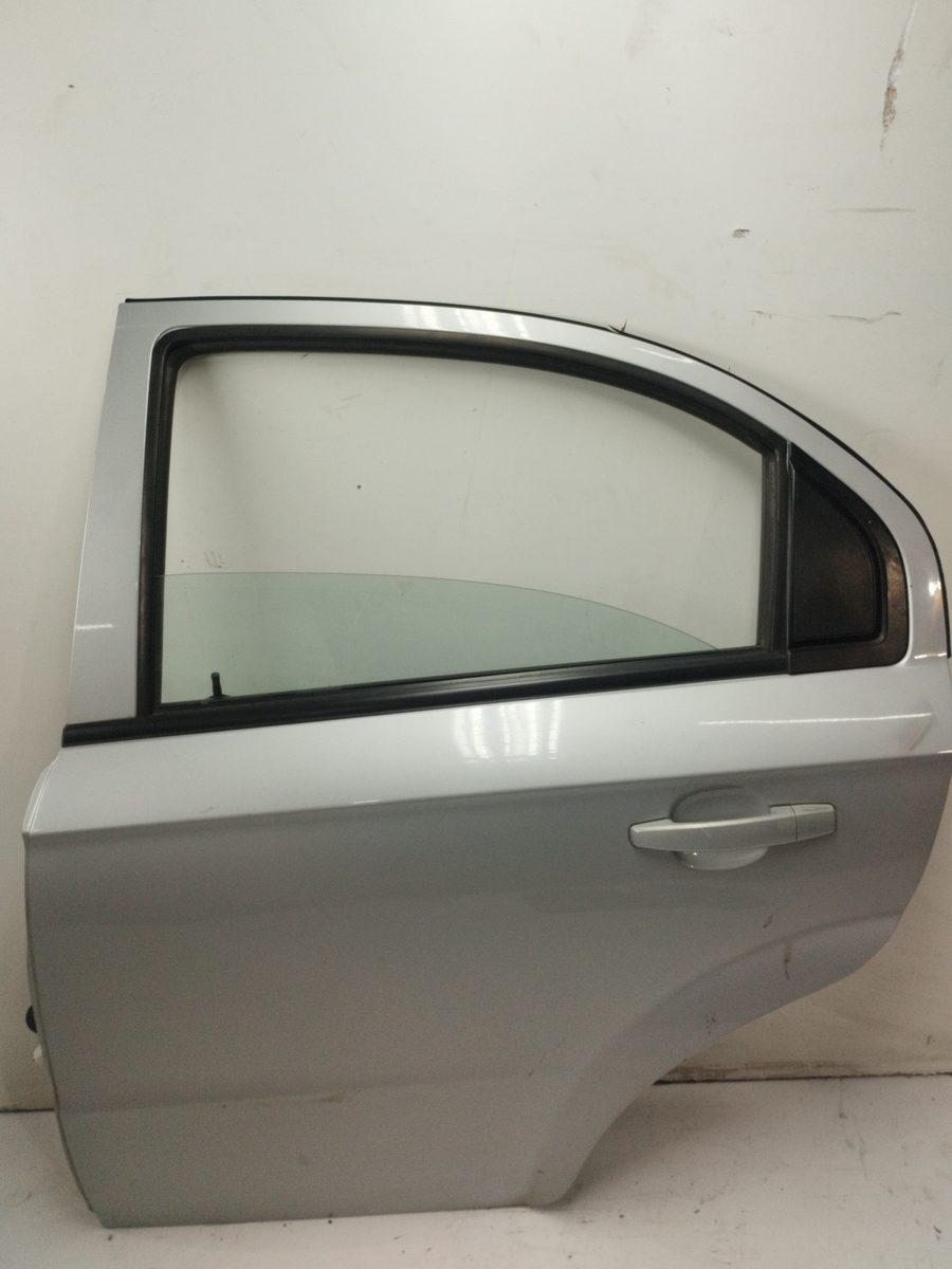 Puerta Trasera Izquierda Chevrolet Aveo 2006-2012 LS