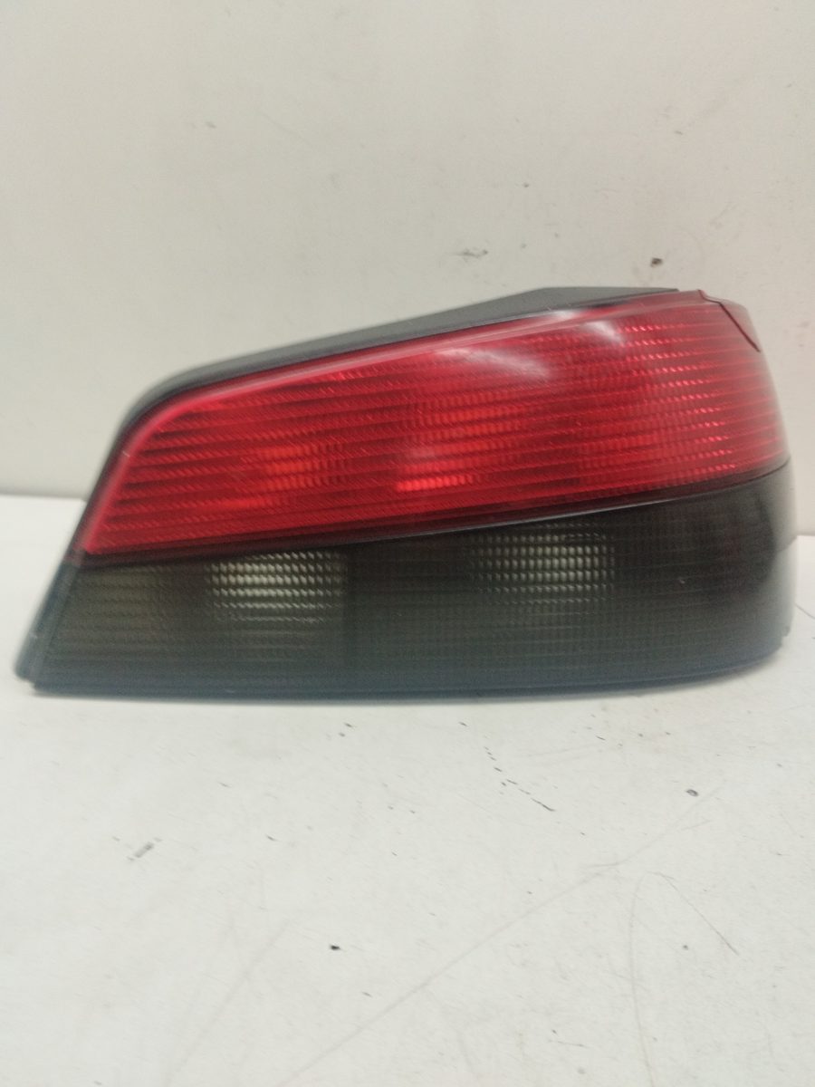 Farol Trasero Derecho Exterior Peugeot 306 Berlina 3/5 Puertas (S1) 1993-1997 Style D