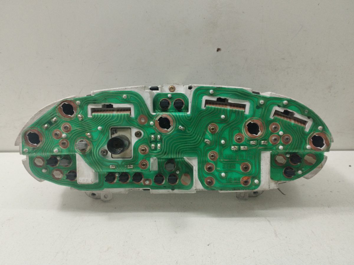 Tablero de Instrumentos Hyundai Lantra Berlina (RD) 1995-1998 1.6 GL 1.6L 66kW K971111300