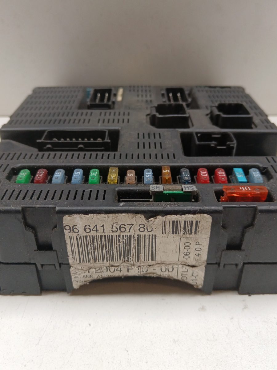 Caja Reles / Fusibles / Modulo Bsi Citroën C3 1995-2010 1.4 HDi 1.4L 50kW 9664156780