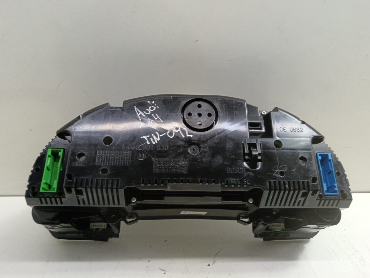 Tablero de Instrumentos Audi A4 Avant (8E) 2004-2008 2.0 TDI 2.0L 103kW 0263626408