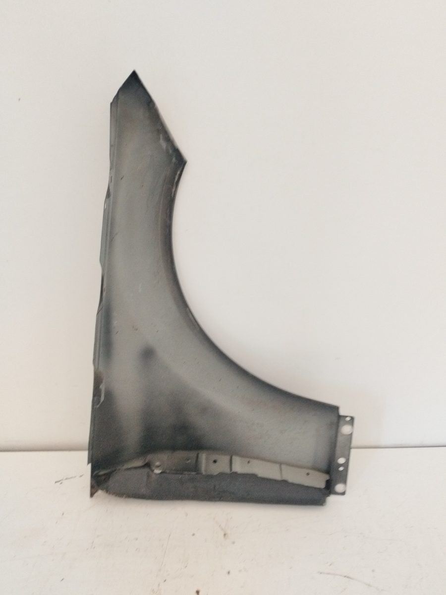 Guardabarro Delantero Izquierdo Mercedes-Benz Clase C (W204) Berlina 2007-2011