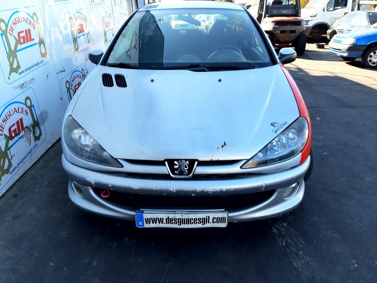 Caja Reles / Fusibles / Modulo Bsi Peugeot 206 Berlina 1998-2010 2.0 HDi CAT S120104700M