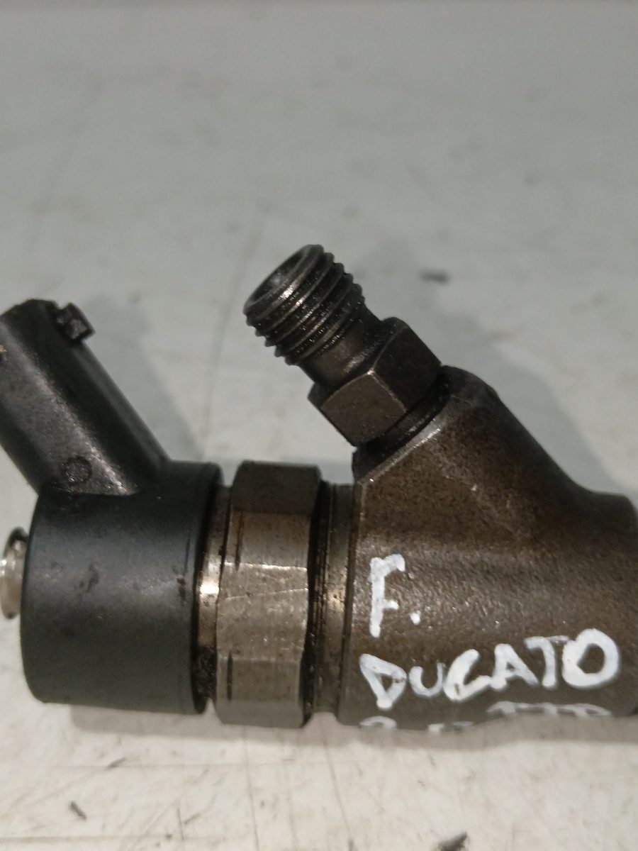 Inyector Fiat Ducato Caja Abierta 2,0 Jtd (desde 03.94) 2001-2002 0445110062