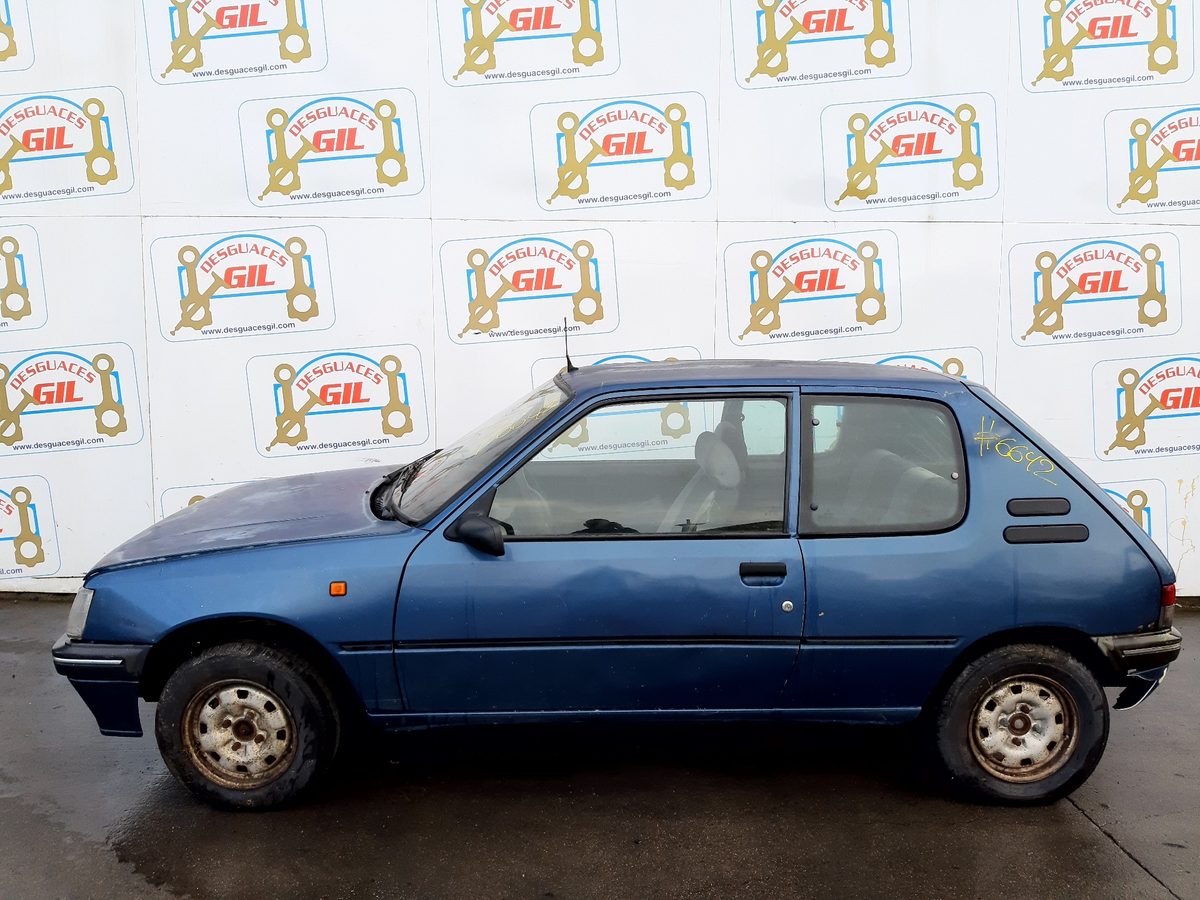 Caja Reles / Fusibles Peugeot 205 Berlina 1983-1998 GENERATION