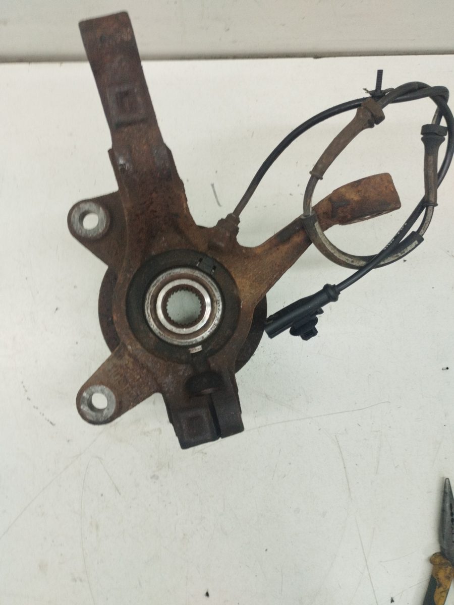 Araña Delantera Izquierda Ford Fiesta (CB1) 2008-2013 Ambiente 1.4L 50kW