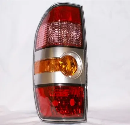 Faro trasero derecho Mazda BT50
