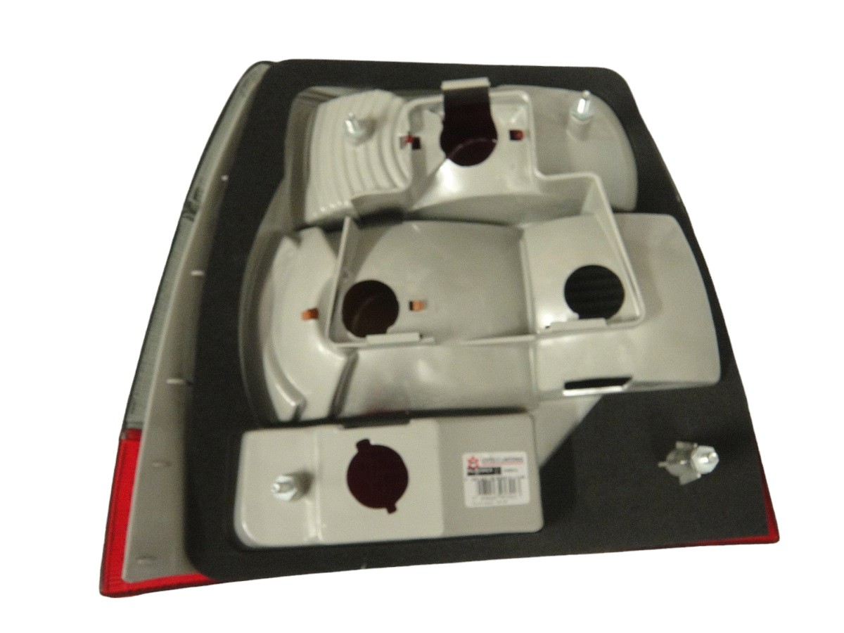 FARO TRASERO DERECHO CHEVROLET MEGA CLASSIC FUME