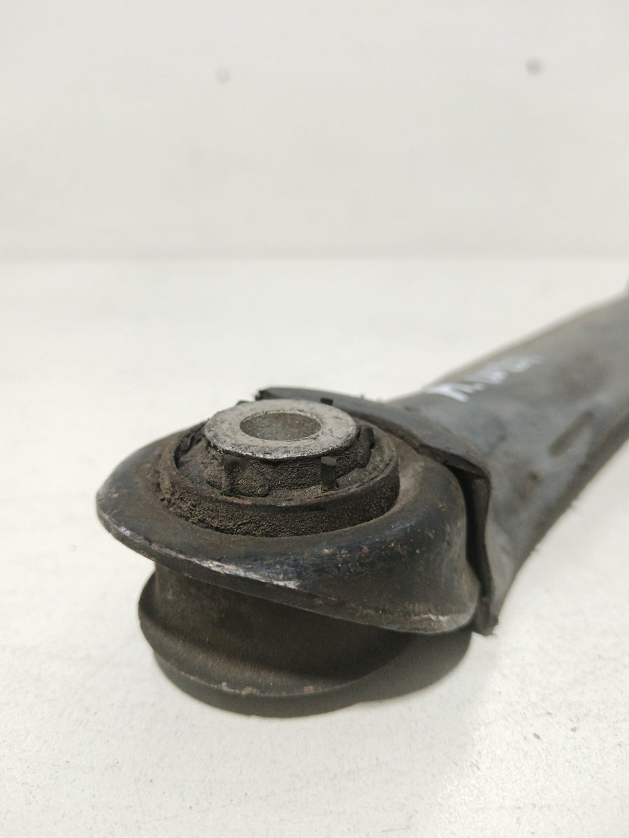 Brazo Suspension Superior Trasero Izquierdo Mercedes-Benz Clase C (W201) Berlina