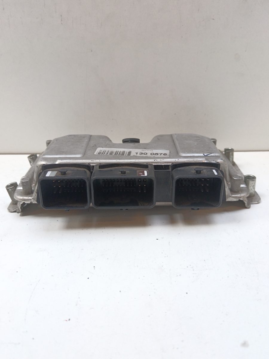 Centralita Motor Uce Peugeot 106 (S2) 1996-2004 1,1 1.1L 44kW 0261206246