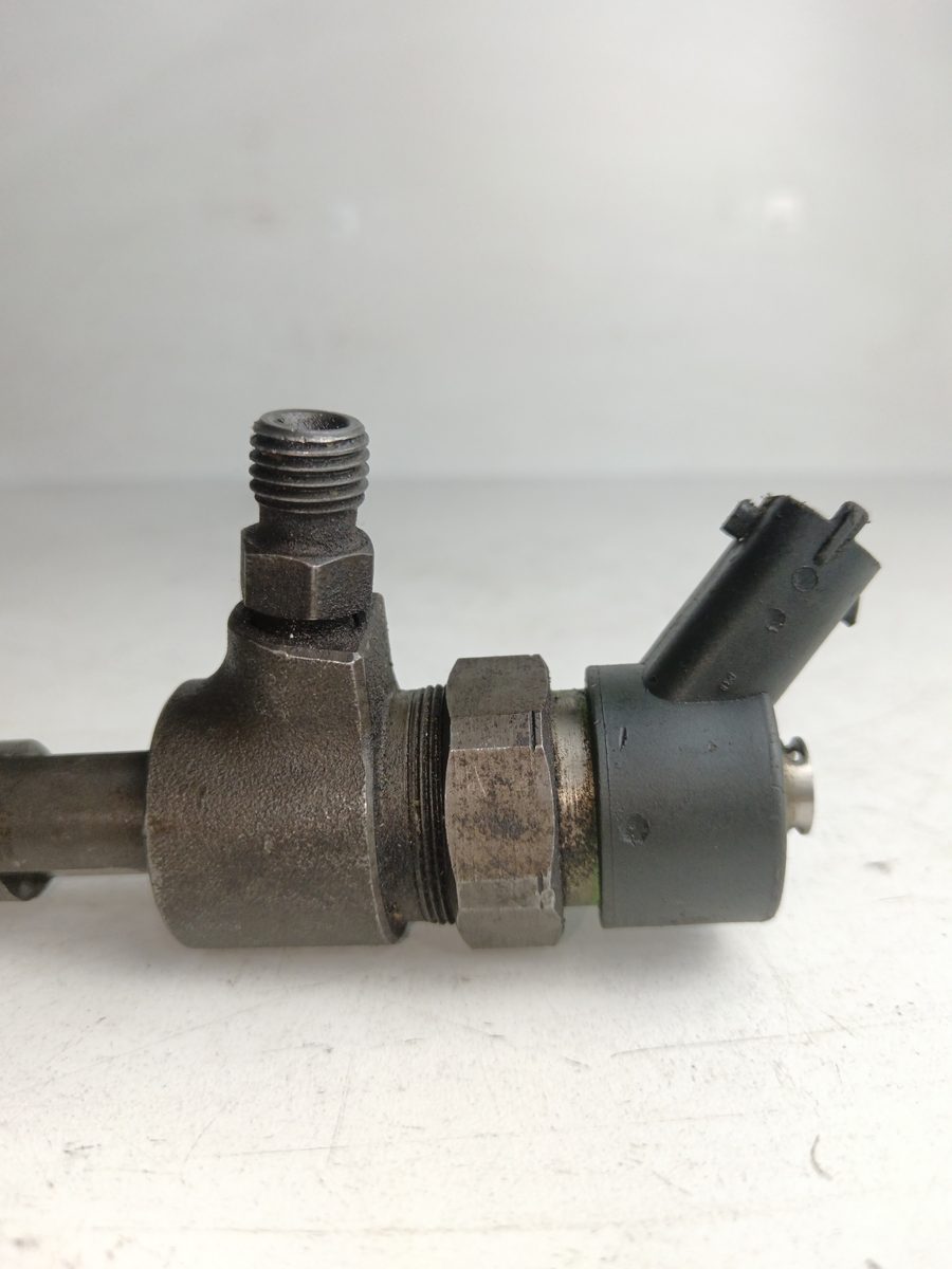 Inyector Alfa Romeo 147 (190) 2000-2006 1.9 JTD 16V CAT 1.9L 103kW 0445110119