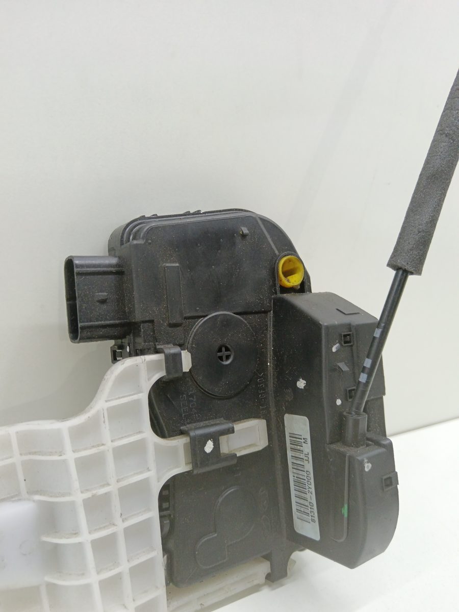 Cerradura Puerta Delantera Izquierda Hyundai Tucson desde 2015 CRDi CAT 813102Y000