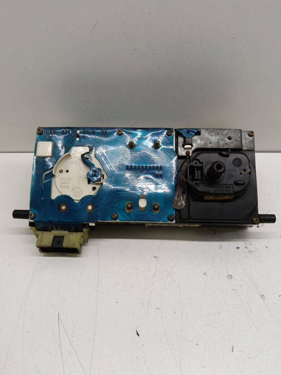 Tablero de Instrumentos Volkswagen Golf II (191/193) desde 1983 1,6 191919033