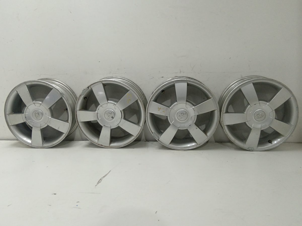 Juego De Llantas Kia Rio 2000-2005 529101G200