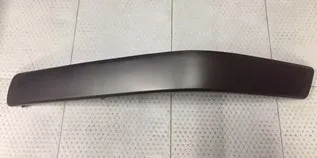 Moldura de paragolpes delantero izquierdo