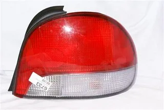Faro trasero derecho