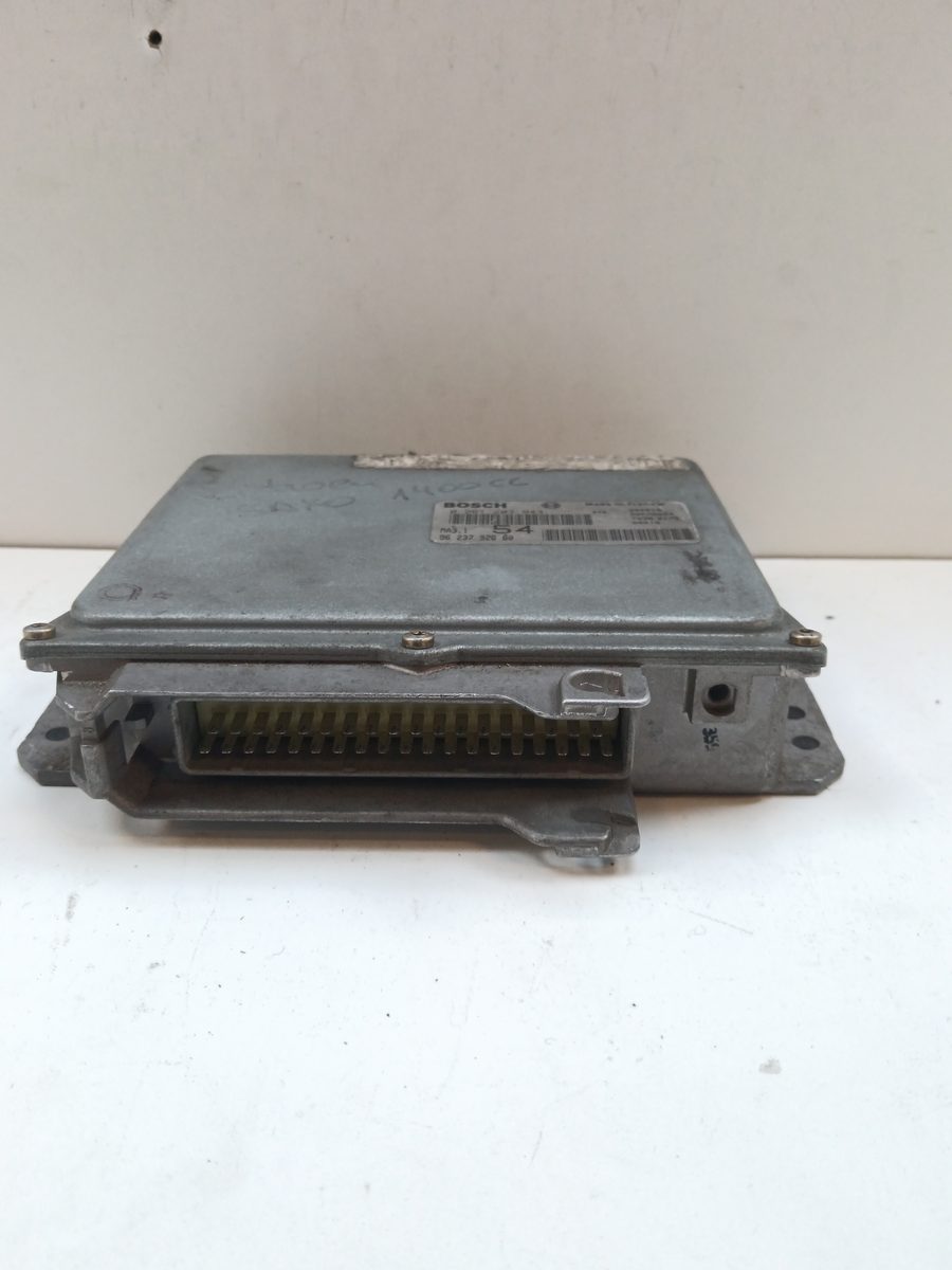 Centralita Motor Uce Citroën Saxo 1999-2004 1,4 1.4L 55kW 0261203943