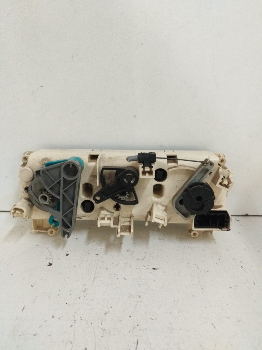 Comandos de Calefacción Peugeot 306 Berlina 4 Puertas (S1) 1994-1997 Style D 1.9L 50kW
