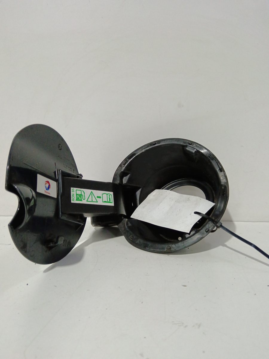Tapa Exterior Combustible Peugeot 208 2012-2019 Active 9807208000