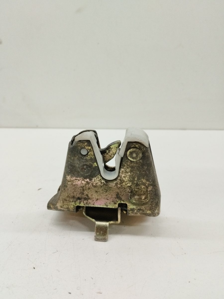 Cerradura Porton Peugeot 205 Berlina 1983-1998