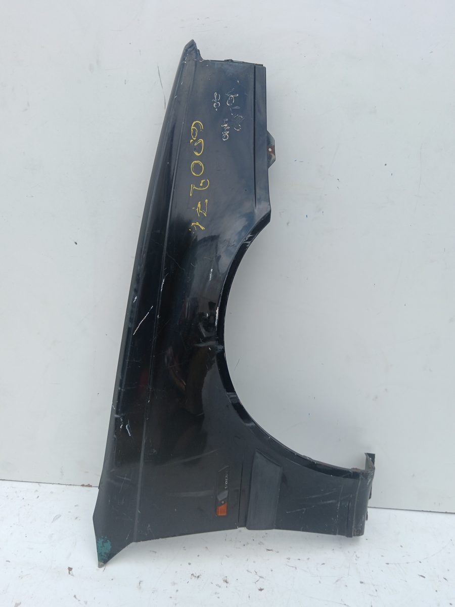 Guardabarro Delantero Derecho Volvo Serie 440 1988-1997