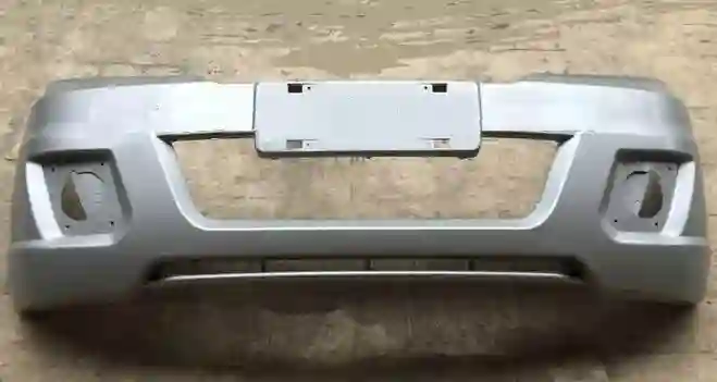 Paragolpes delantero