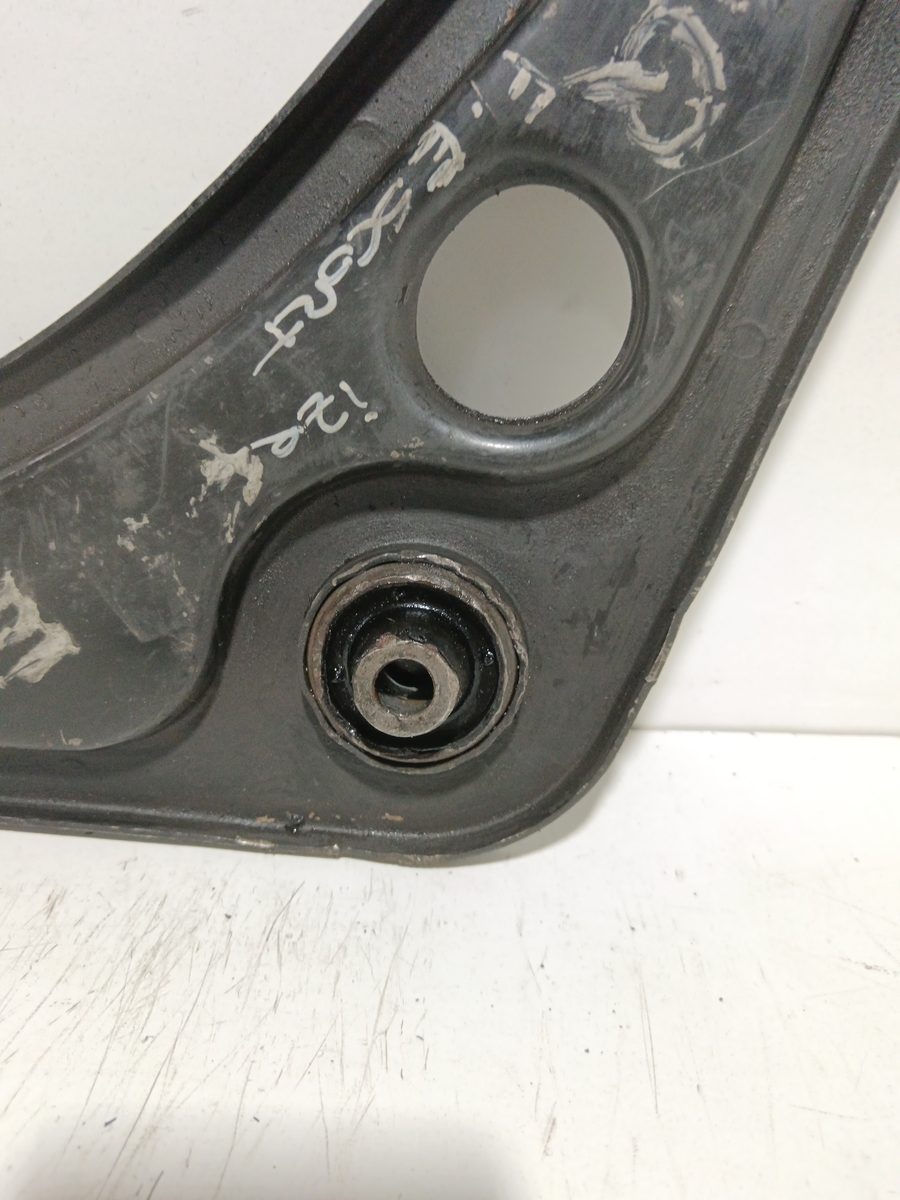 Parrilla de Suspension Inferior Trasera Izquierda Ford Escort Berl./turnier 1995-2000
