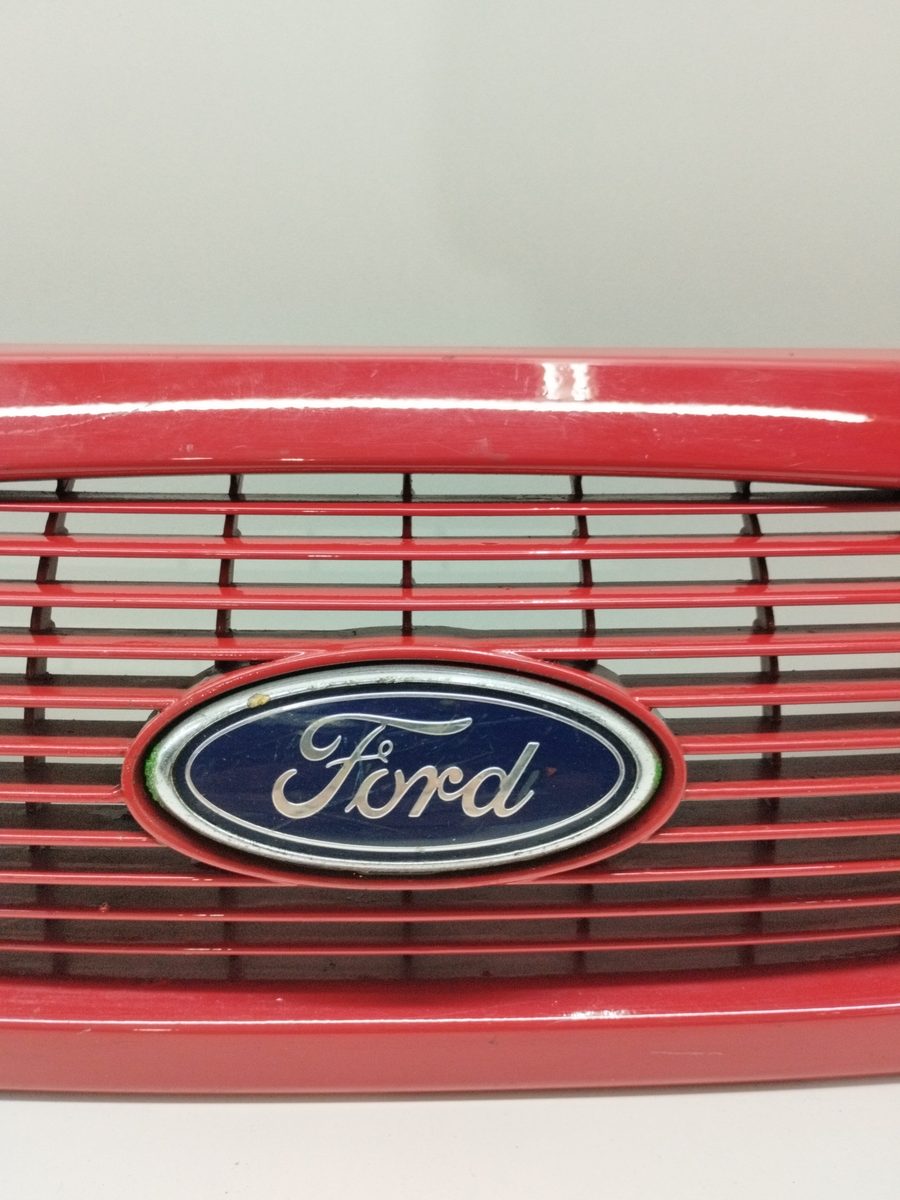 Careta Ford Fiesta Berlina (DX) 1999-2002 96FB8200