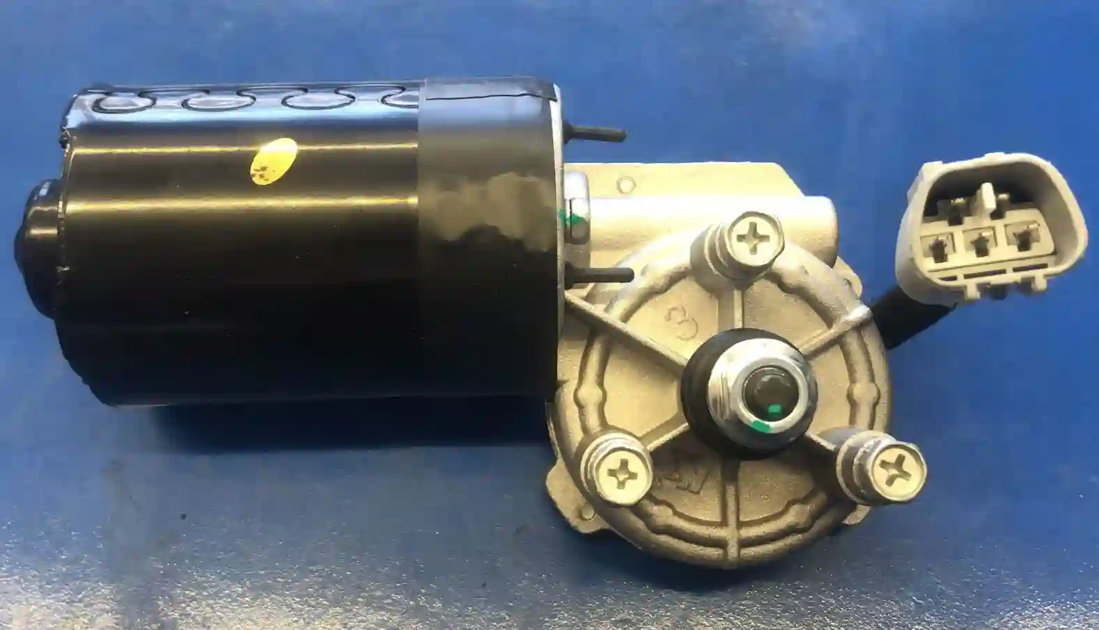 MOTOR L/PARABRISA BYD F0