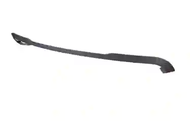Moldura de paragolpes trasero