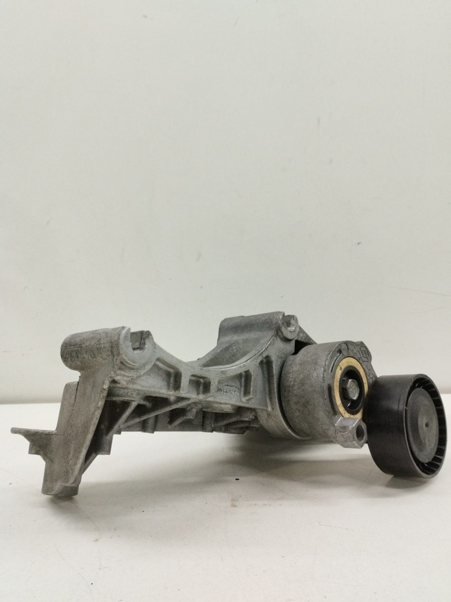 Soporte Alternador Renault Megane Iii Berlina 5 P 2008-2016 1.5 dCi Diesel CAT 8200669494