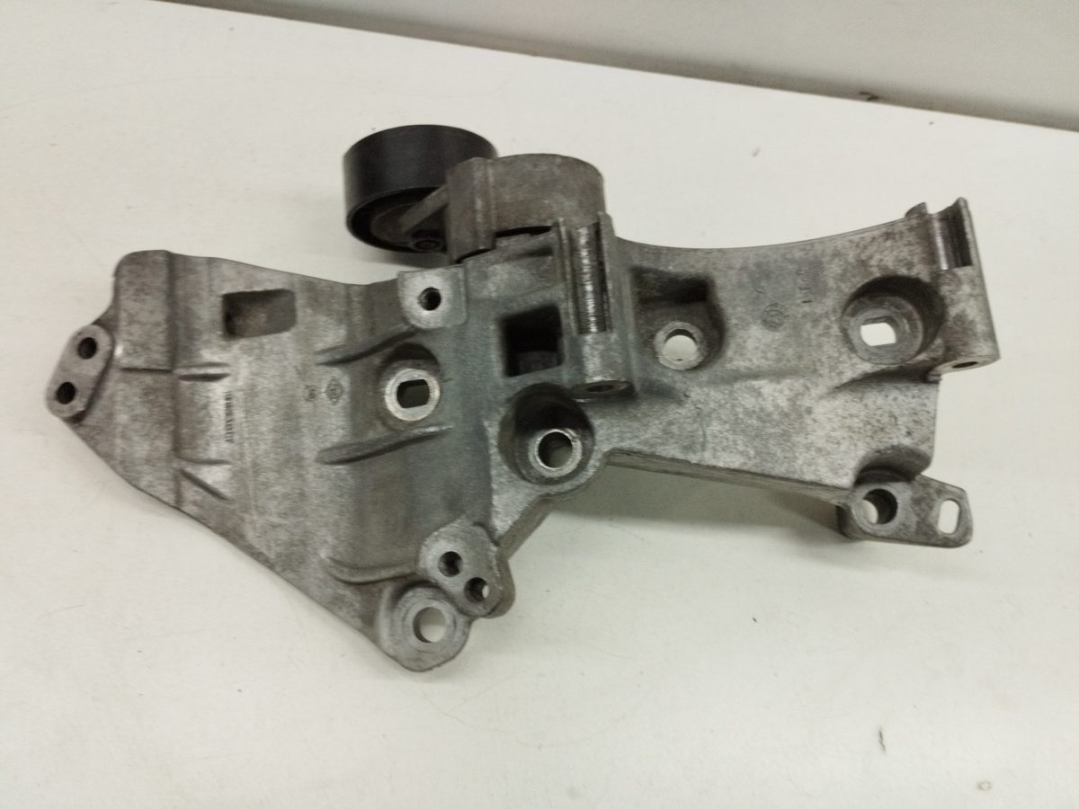 Soporte Alternador Renault Megane Iii Berlina 5 P 2008-2016 1.5 dCi Diesel CAT 8200669494