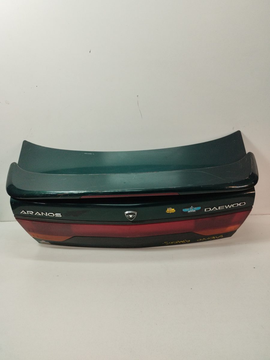 Tapa Baul Daewoo Aranos 1995-1999 Abaco