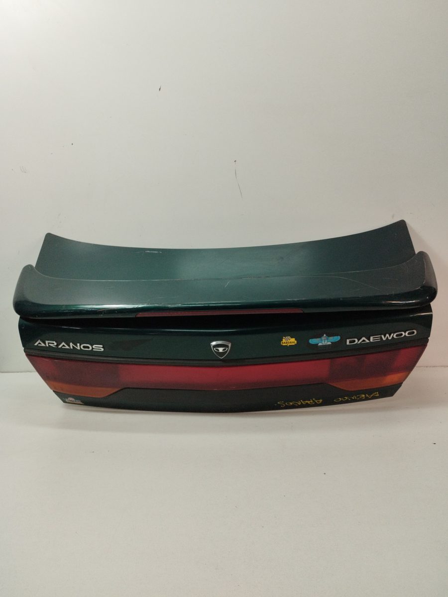 Tapa Baul Daewoo Aranos 1995-1999 Abaco