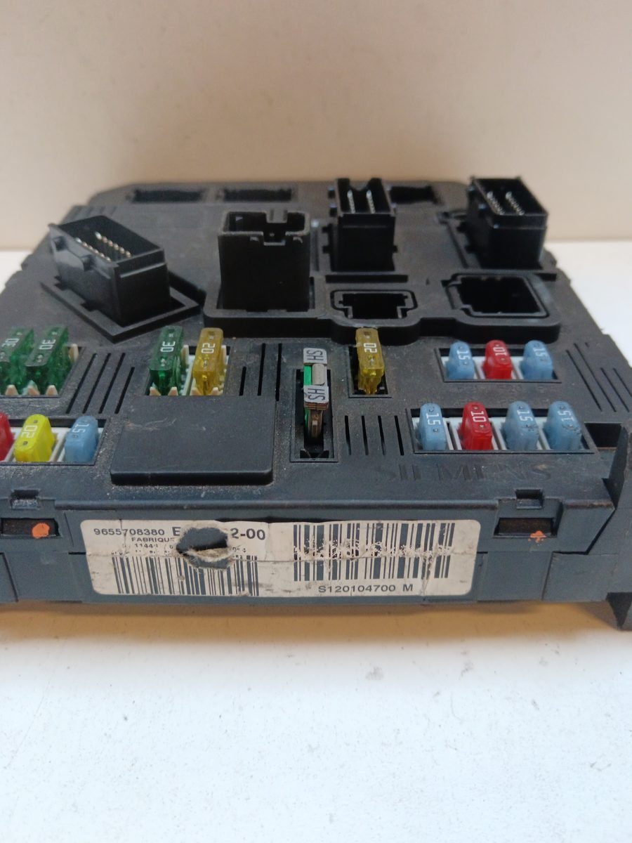 Caja Reles / Fusibles / Modulo Bsi Peugeot 407 2004-2011 Business Line 9655708380