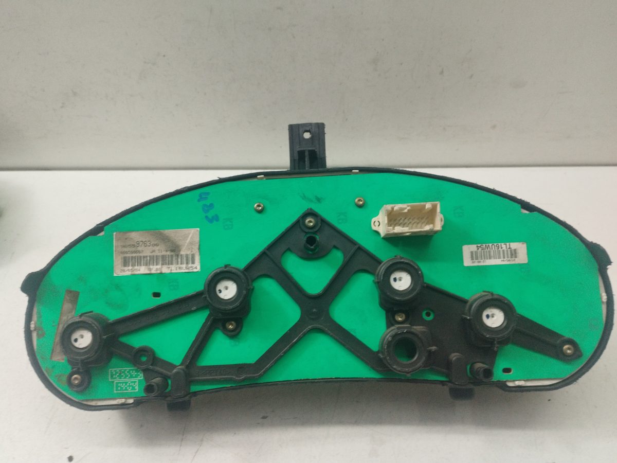 Tablero de Instrumentos Peugeot 206 Berlina 1998-2010 XR 1.9L 51kW 9655976380