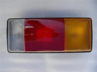 Faro trasero derecho
