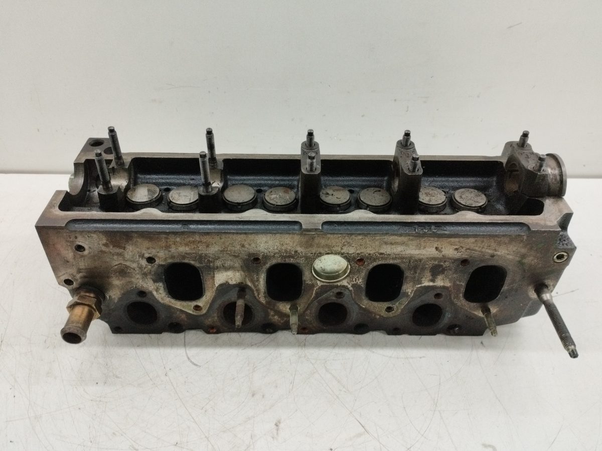 Tapa De Cilindros Ford Focus Berlina (CAK) 1998-2004 1.8 TDDI Turbodiesel CAT 1S4Q6090