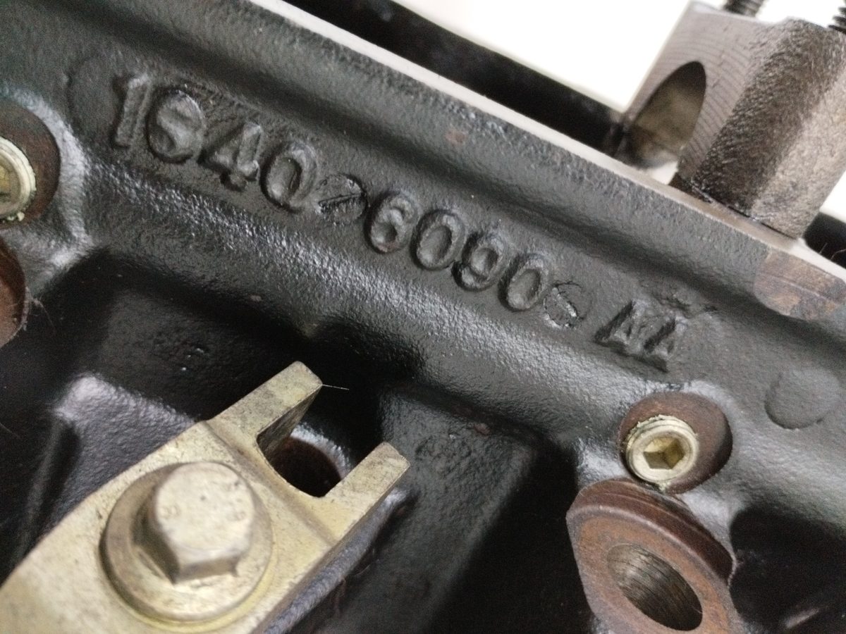 Tapa De Cilindros Ford Focus Berlina (CAK) 1998-2004 1.8 TDDI Turbodiesel CAT 1S4Q6090