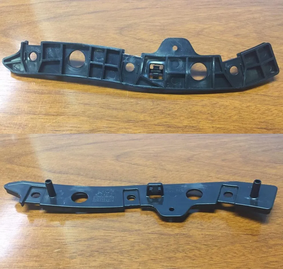 Soporte de paragolpes delantero izquierdo