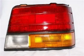 Faro trasero derecho Suzuki Forza