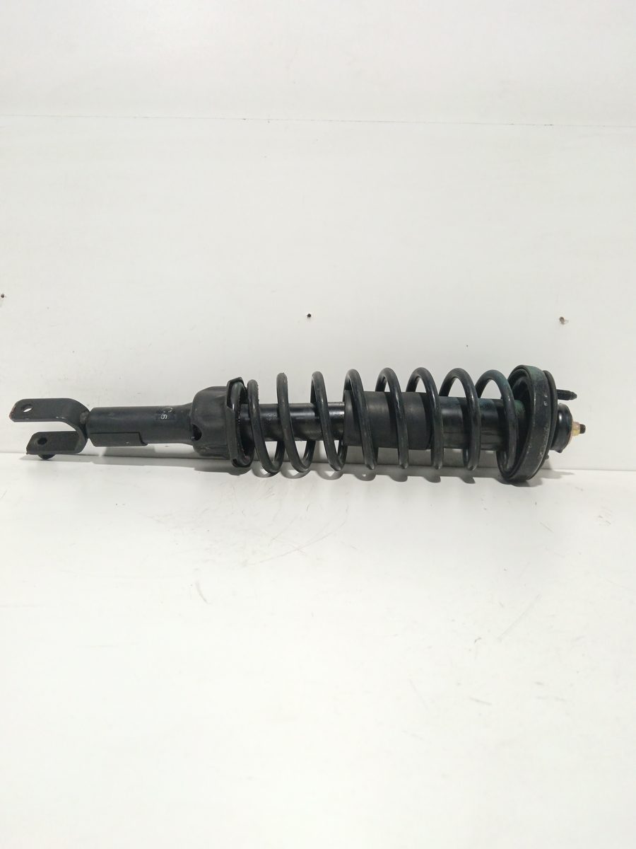 Amortiguador Trasero Der/Izq Honda Civic Berlina (EG/EH) 1991-1996 D52610S04G010M1
