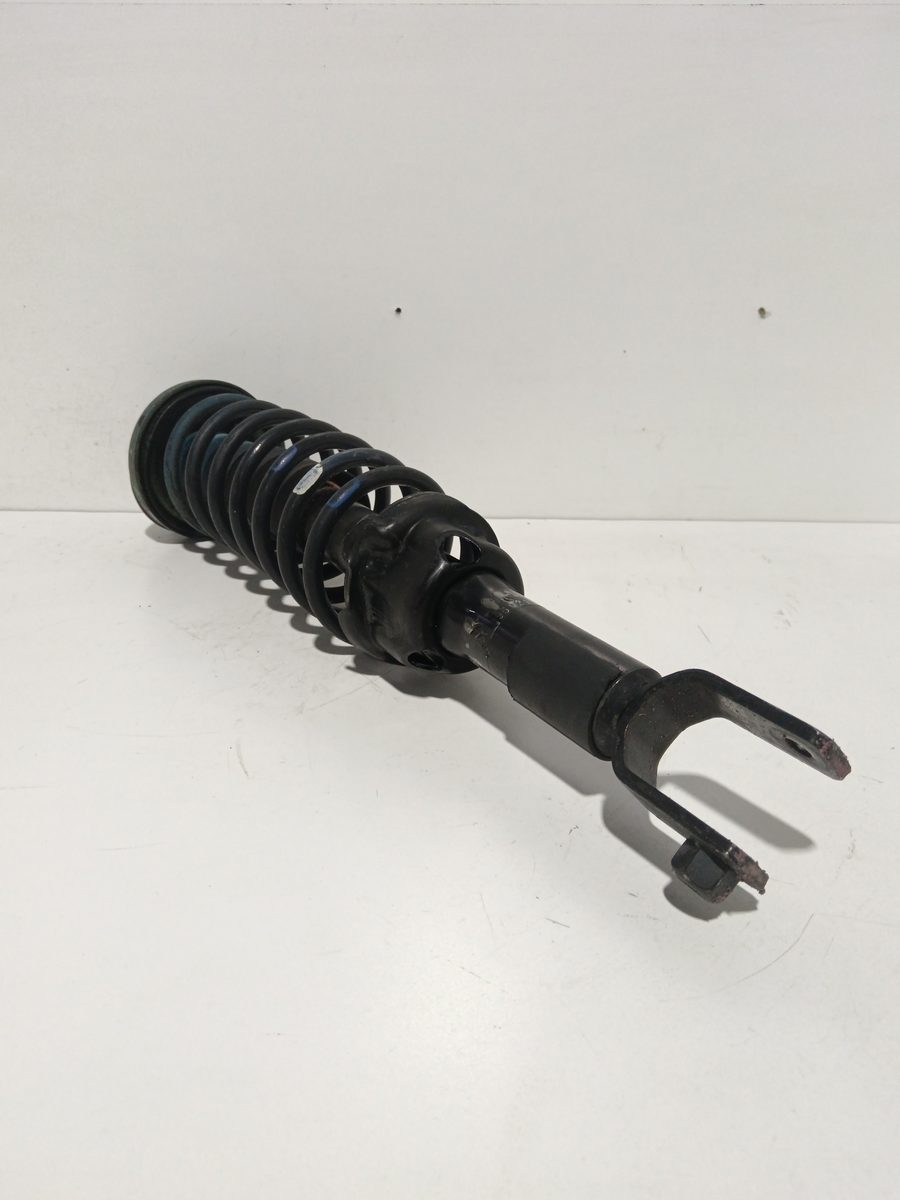 Amortiguador Trasero Der/Izq Honda Civic Berlina (EG/EH) 1991-1996 D52610S04G010M1