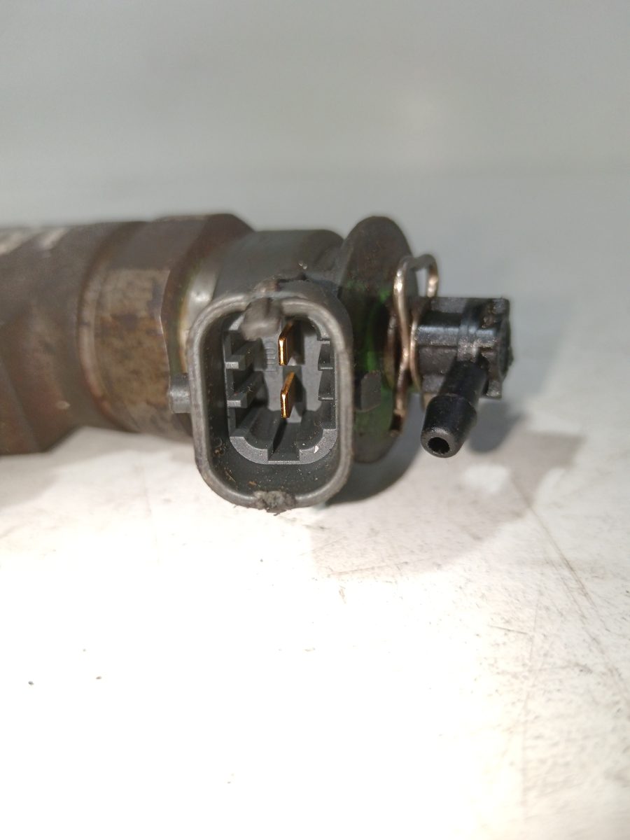 Inyector Peugeot 207 2006-2012 1.4 HDi 1.4L 50kW 0445110075