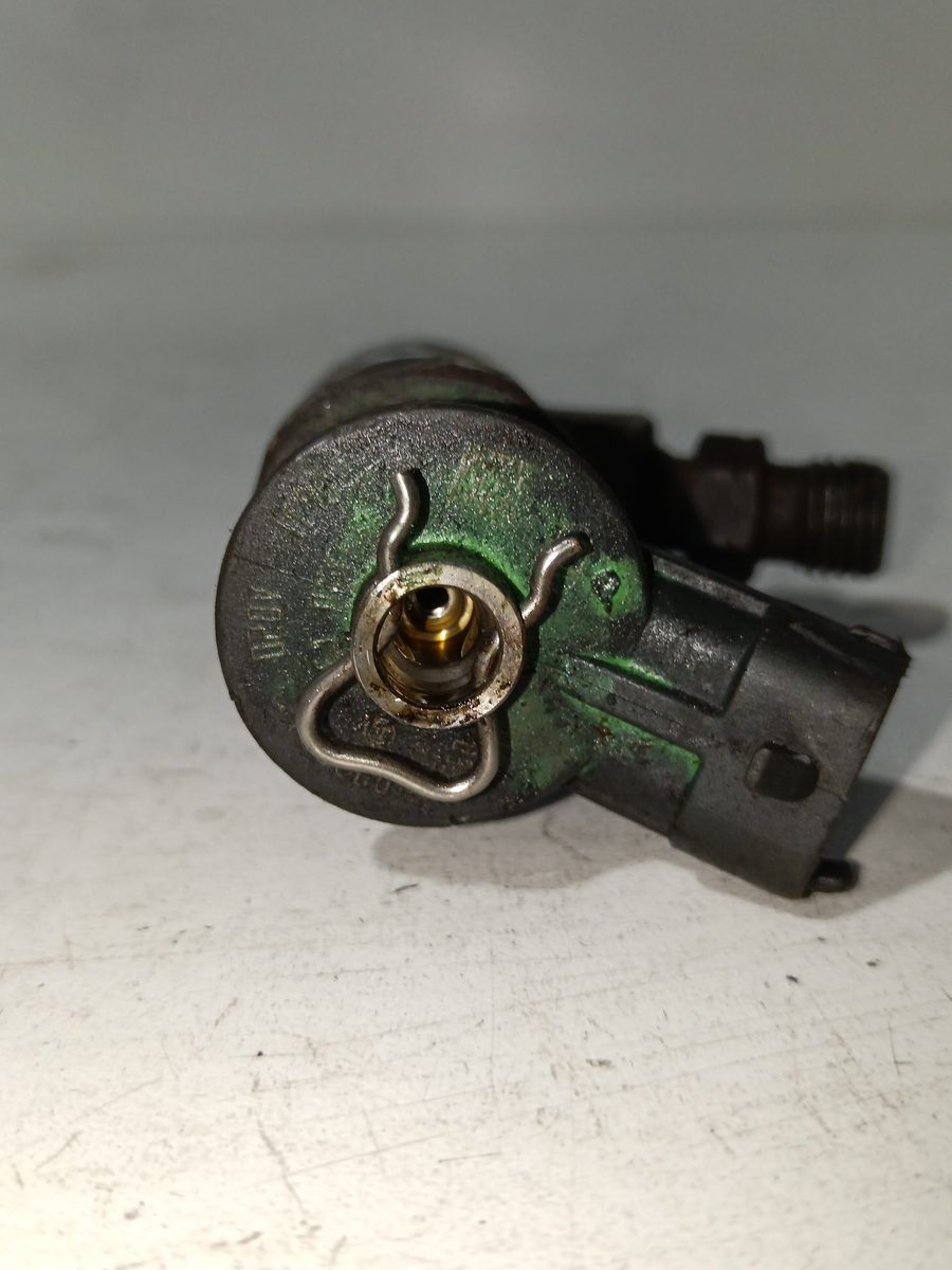 Inyector Peugeot 207 2006-2012 1.4 HDi 1.4L 50kW 0445110075