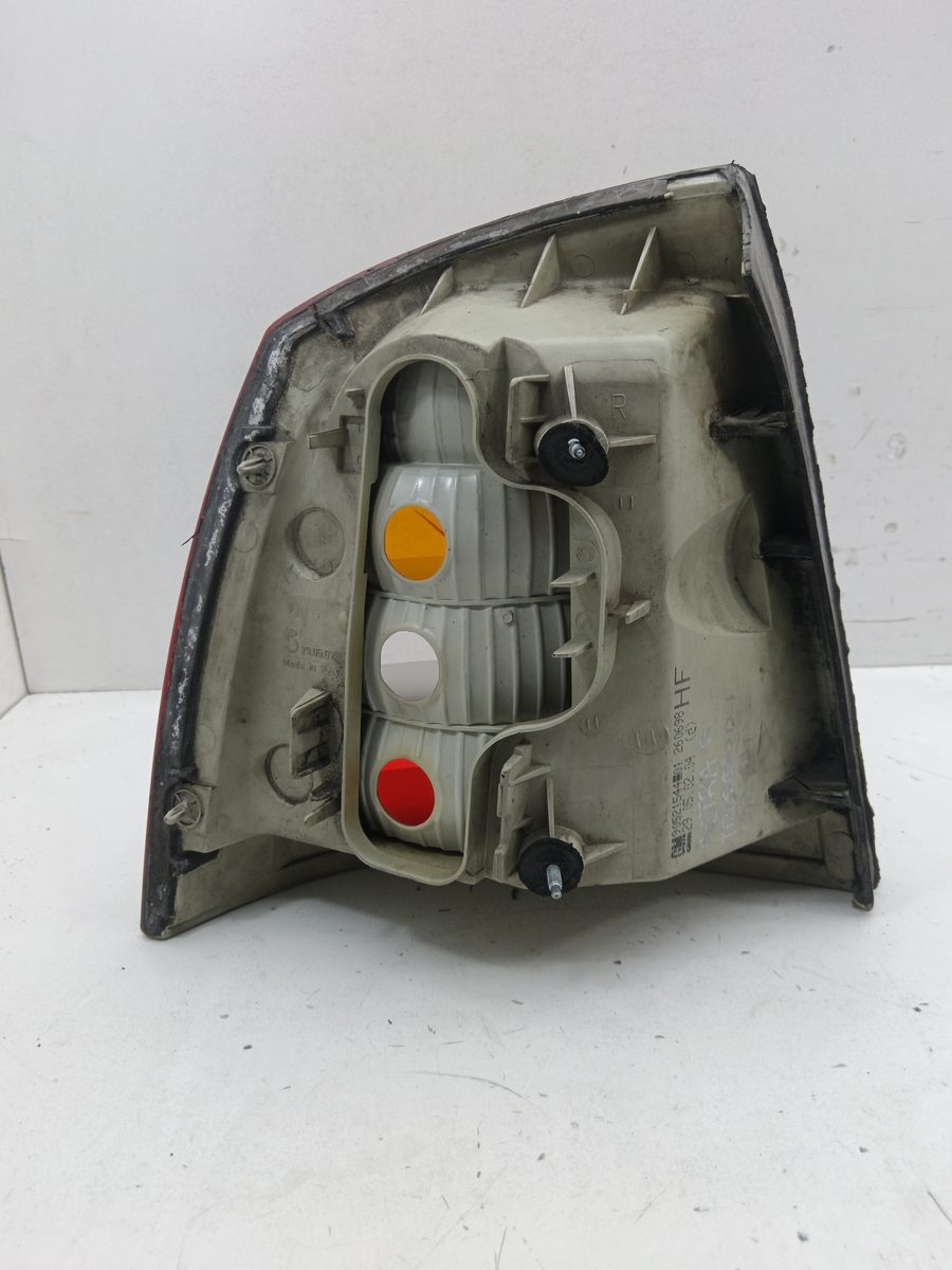 Farol Trasero Derecho Exterior Chevrolet Astra G Berlina 1998-2004 9042154401