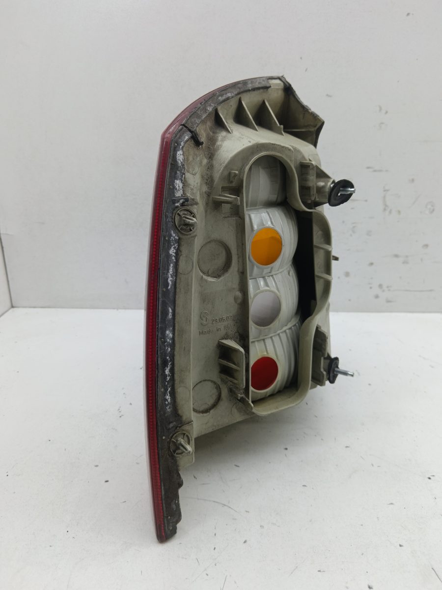 Farol Trasero Derecho Exterior Chevrolet Astra G Berlina 1998-2004 9042154401