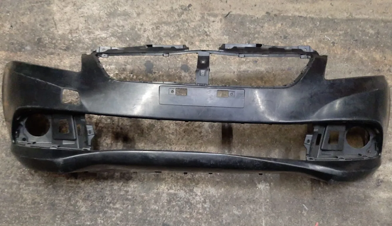 Paragolpe delantero